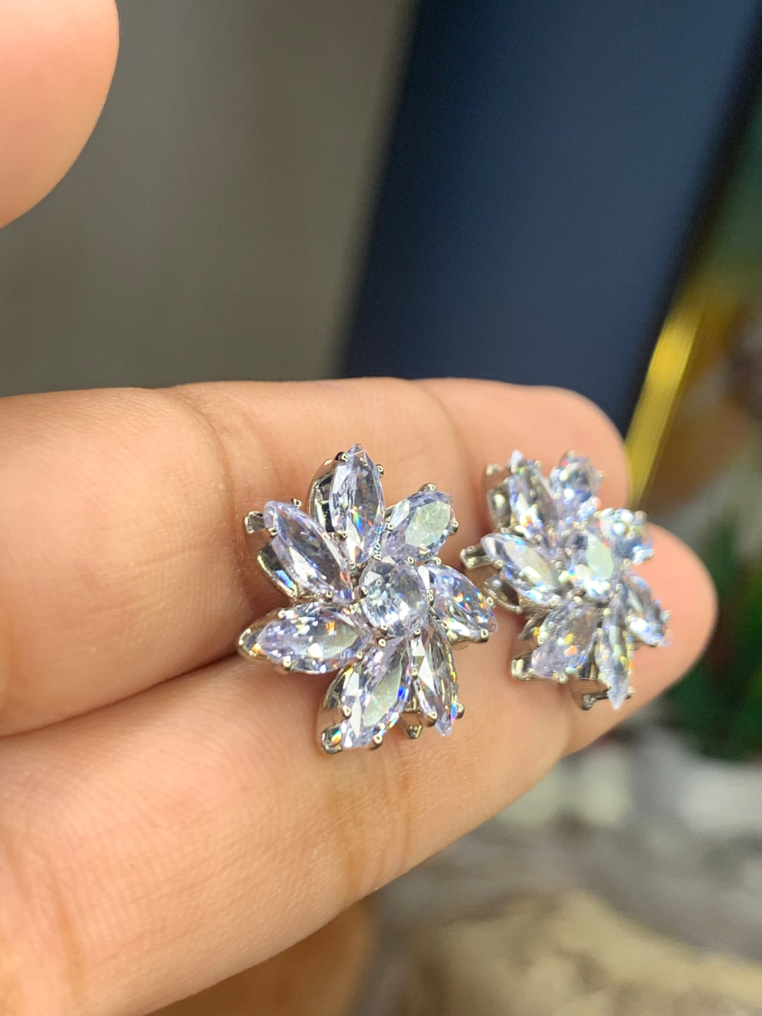 Shinoraa Elegant Earrings for Women – Lightweight, Stylish & Everyday Wear 8